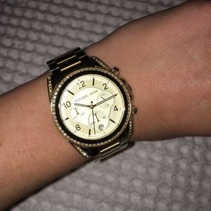 ✨MICHAEL KORS BLING WATCH ✨